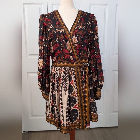 FARM Rio Multicolor Floral Long Sleeve Dress - Picture 3 of 11